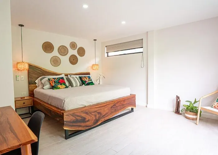Сasa de vacaciones Lnq Peaceful 3Br Retreat, Walk To Beach *
